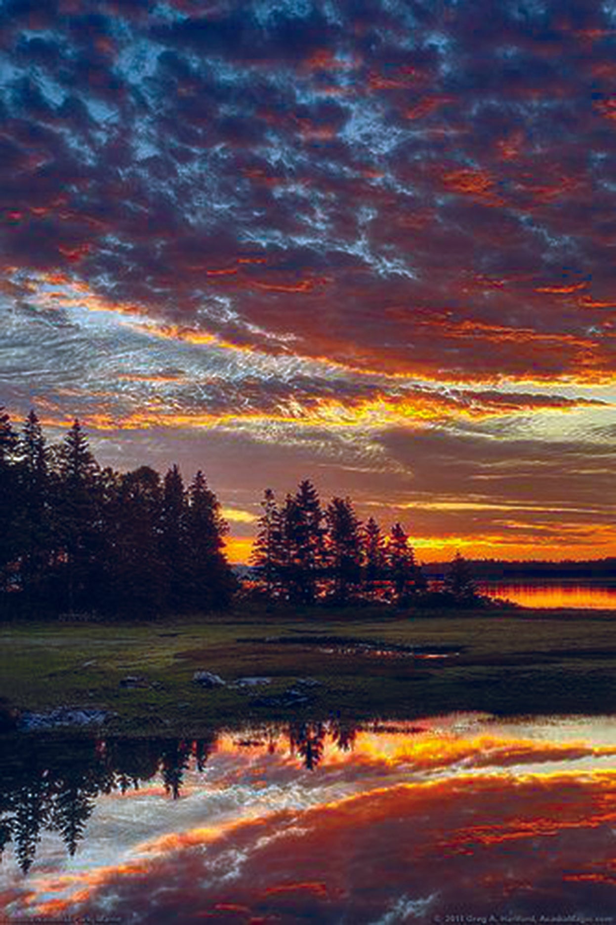 Tramonto sul Lago — Riflesso Dorato