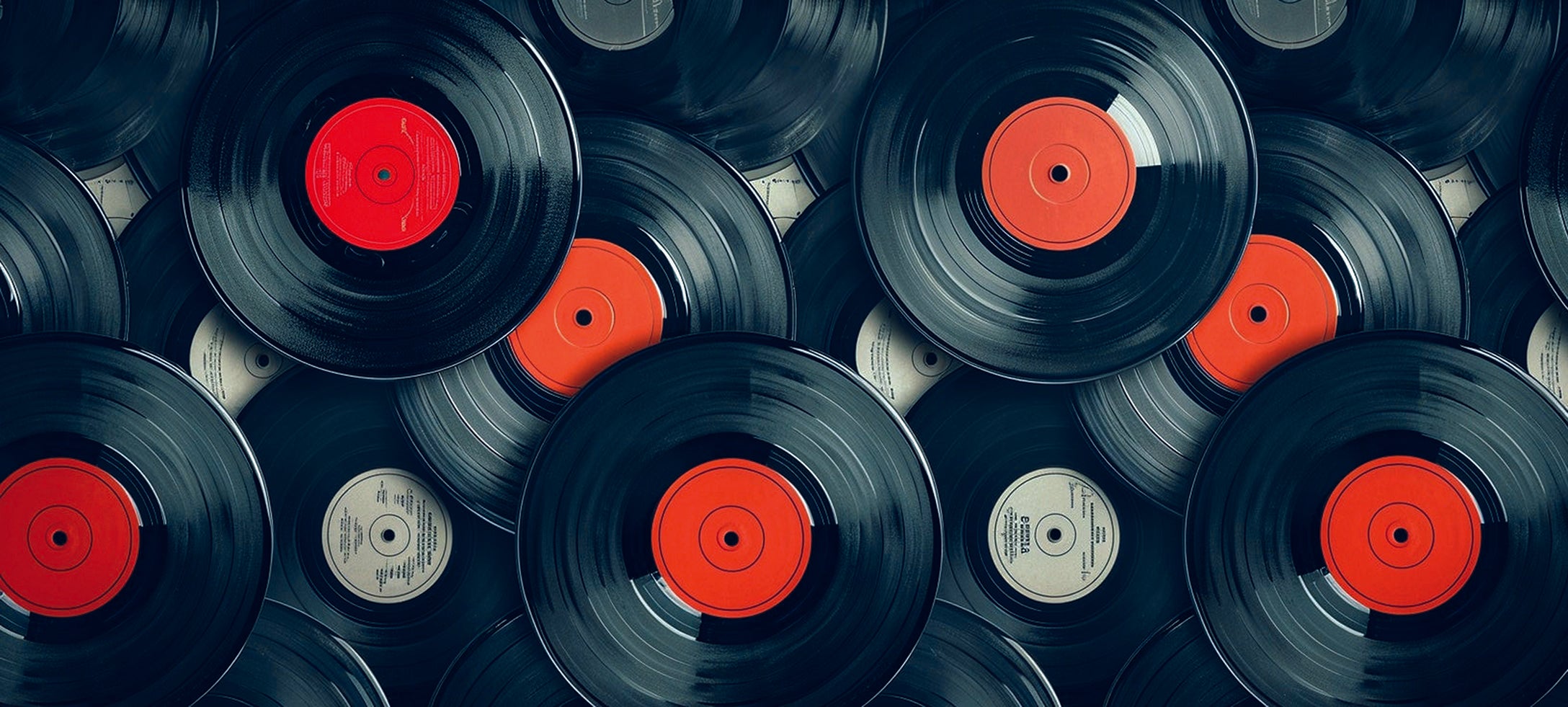 Poster Vinili Vintage – Etichette Rosse | Mood Analogico Retrò